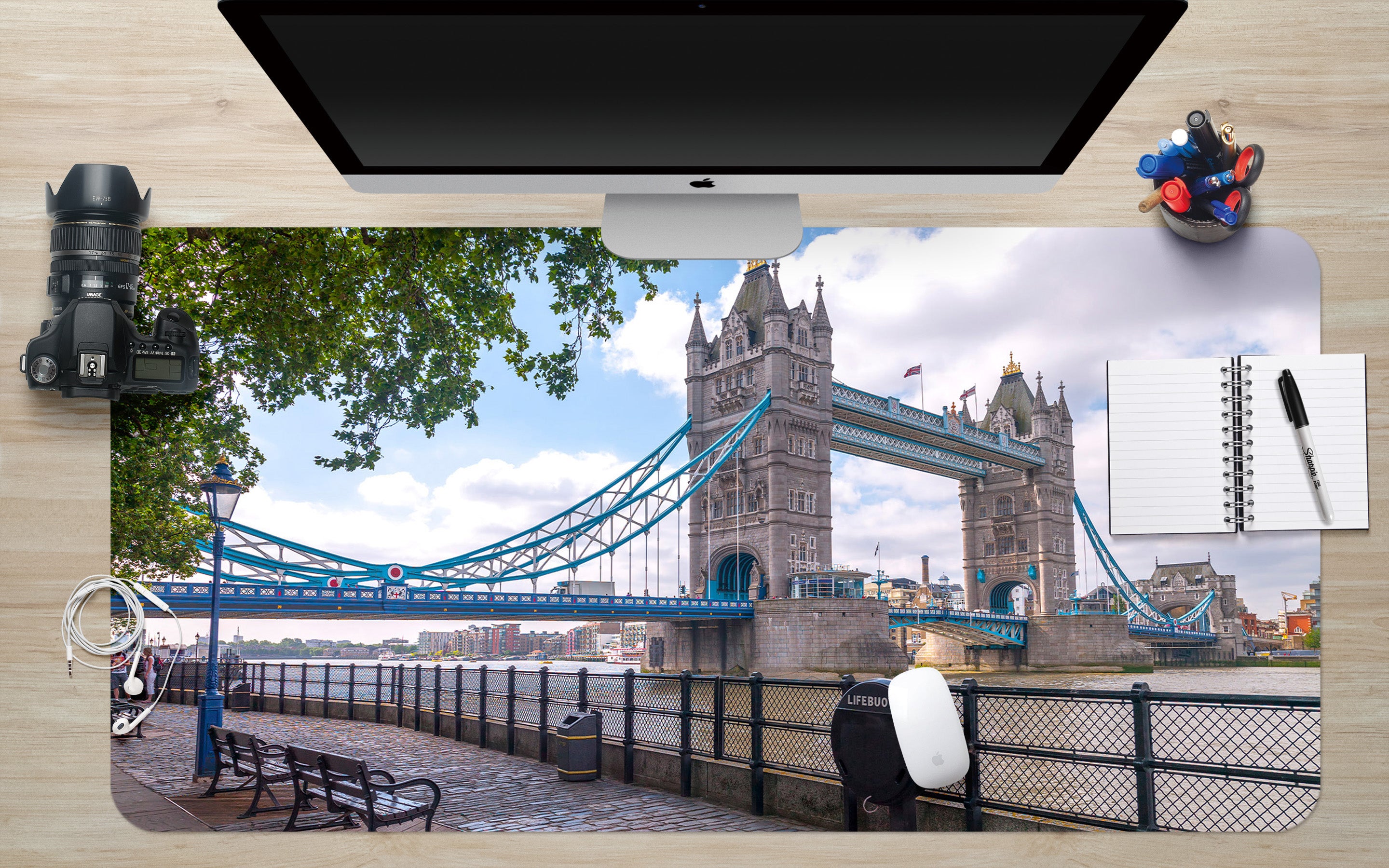 3D London Bridge 7743 Assaf Frank Desk Mat