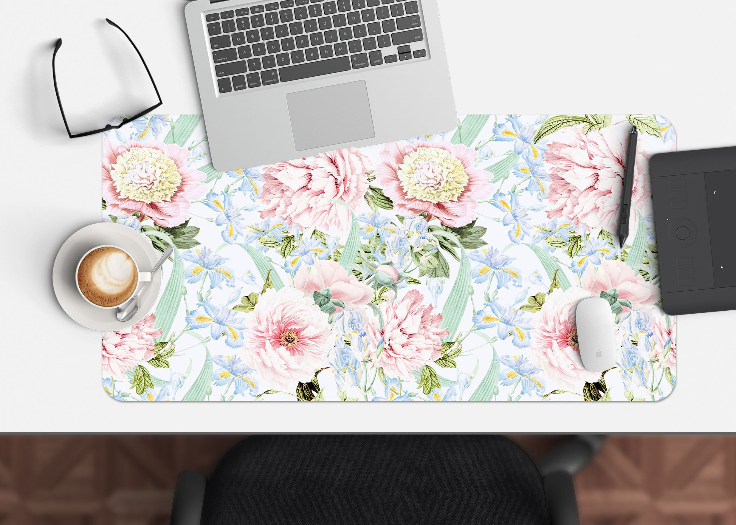 3D Light Pink Flowers 120208 Uta Naumann Desk Mat