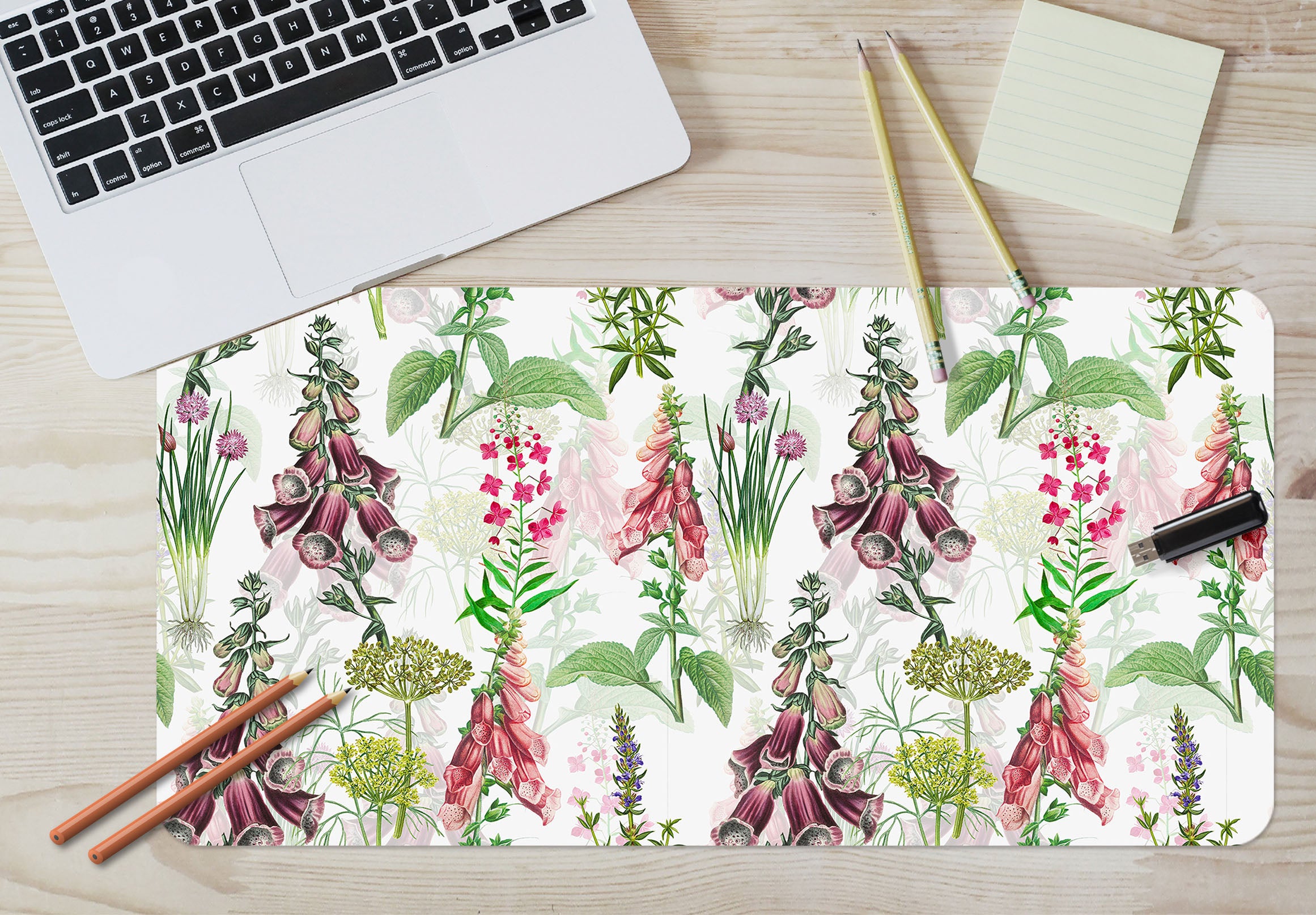 3D Flower Clusters 120143 Uta Naumann Desk Mat